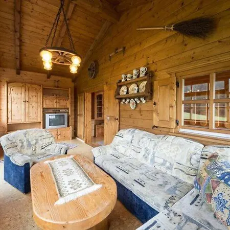 Amazing In Bad Apartment *